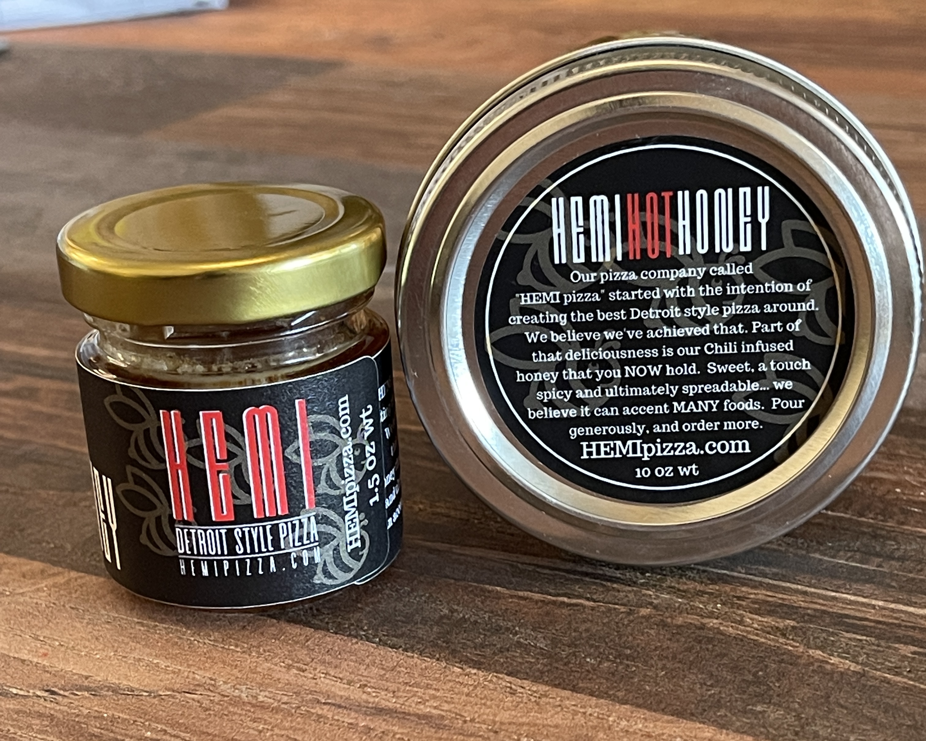 Hemi Hot Honey jar detail with label and story